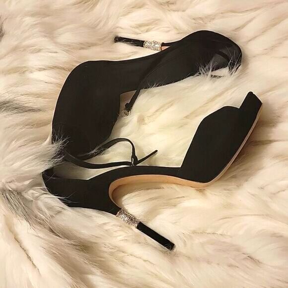 Gucci Swavarski adorned Heels Authentic PRISTINE CONDITION New - Picture 9 of 12